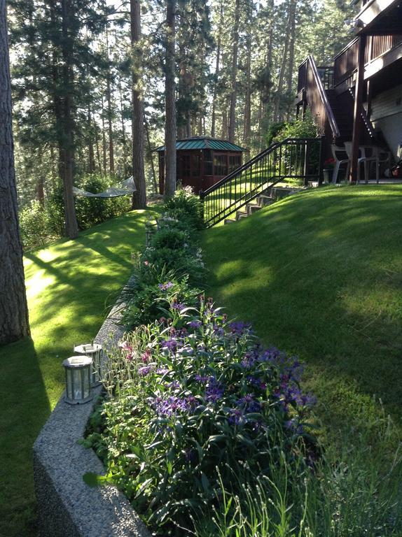 River Cove Elegant Waterfront Bed & Breakfast Post Falls Exterior photo
