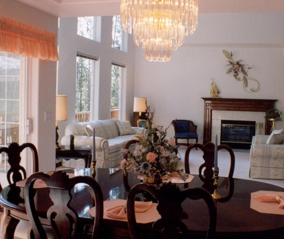 River Cove Elegant Waterfront Bed & Breakfast Post Falls Exterior photo